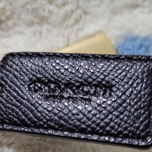 Coach Tags - Picture 4 of 6